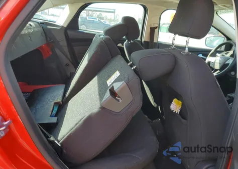 2016 Ford Focus Se z USA, uszkodzony, nr VIN 1FADP3F22GL296791